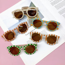 Load image into Gallery viewer, children&#39;s sunglasses fashion boys and girls
